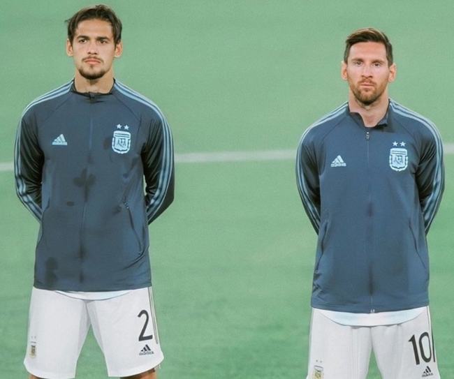 赖因德斯：我和德布劳内特点不一样，后插上射门是我最大优势（赖因德斯：与德布劳内风格不同，后排插上破门是我的强项）