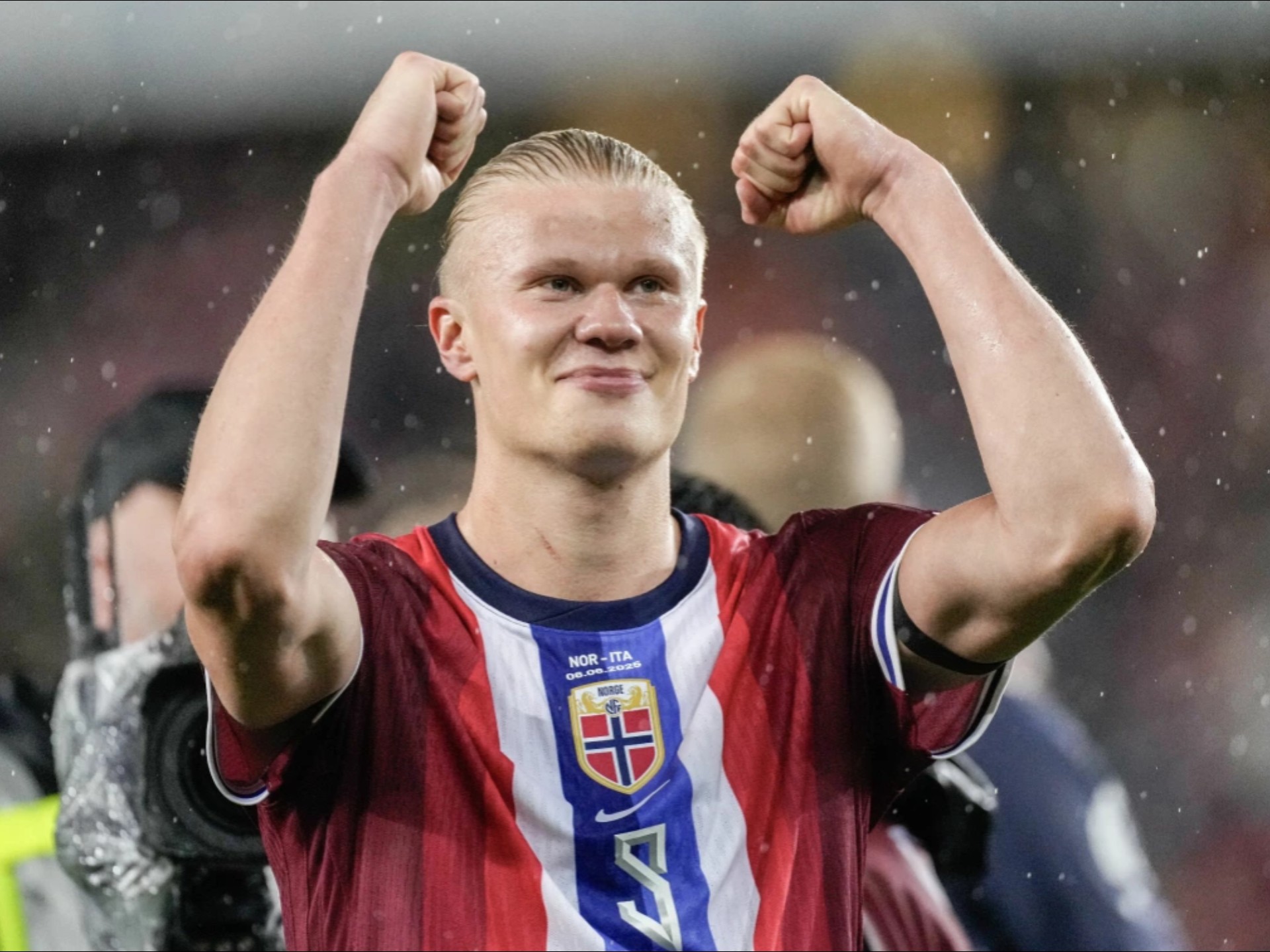 曼晚：芬兰富豪愿意5年5亿美金赞助曼联，助其成为全欧第一（曼晚：芬兰富豪拟五年投入5亿美元赞助曼联，助其冲击欧洲第一）