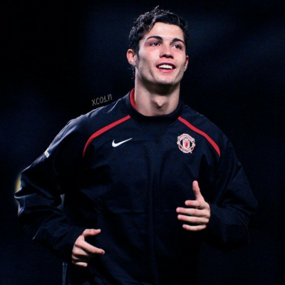 C罗白宫晒自拍照，与因凡蒂诺、马斯克等人同框（C罗在白宫发自拍，和因凡蒂诺、马斯克等人同框）