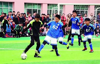 贝尔戈米：看看那不勒斯有多少人缺阵，如今他们比上赛季更强