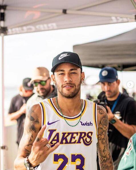 足球报：邵佳一有四大特质被认可，熟悉足协和国字号工作