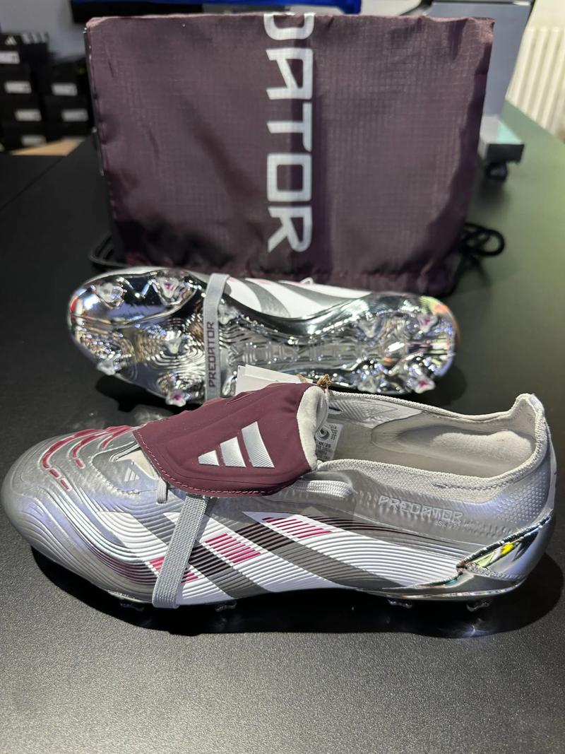 凯恩：我仍觉得正处于职业生涯巅峰期，世界杯会为冠军而努力（凯恩：自认仍处生涯巅峰，将为世界杯冠军全力以赴）