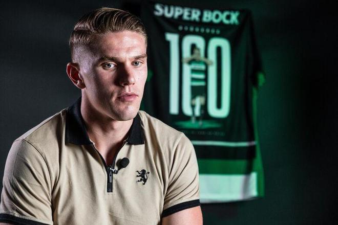 足球又一次让人泪目（足球再次让人热泪盈眶）