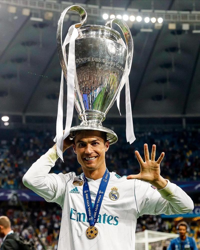 英媒：切尔西预计帕尔默即将复出，出战对阵巴萨阿森纳的比赛（英媒称切尔西预计帕尔默很快复出，将赶上与巴萨、阿森纳的比赛）