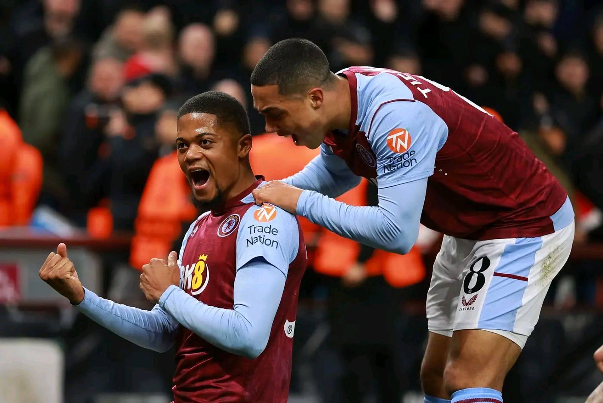 帕克：齐尔克泽远不及谢什科，德利赫特已成英超最佳后卫之一（帕克评价：齐尔克泽不及谢什科，德利赫特已跻身英超顶级中卫行列）