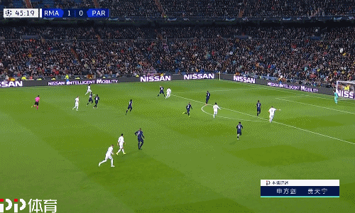 英超最新积分榜：阿森纳6分优势领跑，曼联输球排第10（英超积分最新形势：阿森纳领先6分居首，曼联告负跌至第10）