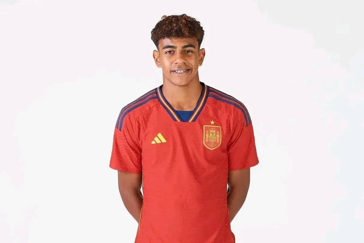 能否终结勒沃库森连续37场德甲客场不败？拜仁近8场主场全胜（拜仁主场8连胜，能否终结勒沃库森德甲客场37场不败？）